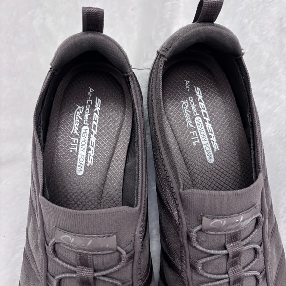 Skechers Women's Sz 11 Air Cooled Memory Foam Bungee Slip-on Comfort Shoe - Picture 6 of 7